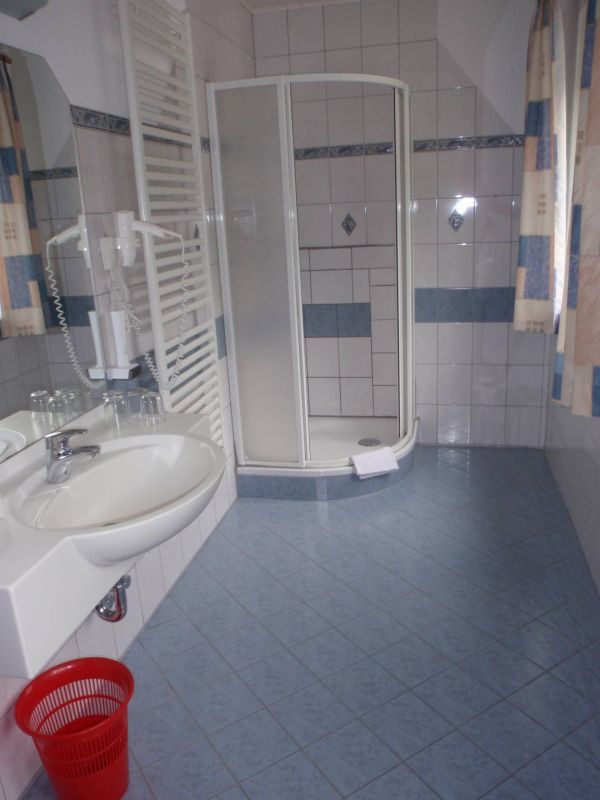 Zimmer Nr. 17A+B - koupelna